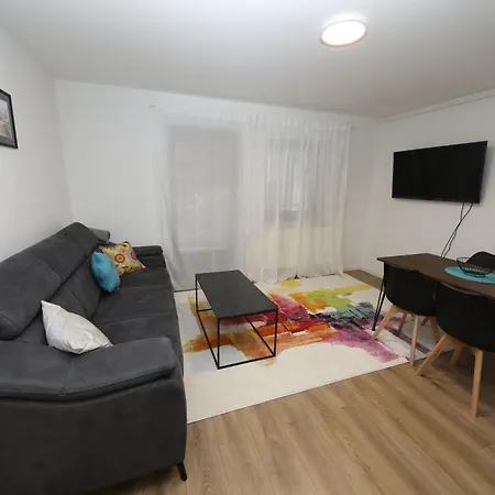 Tvrtko Apartment *